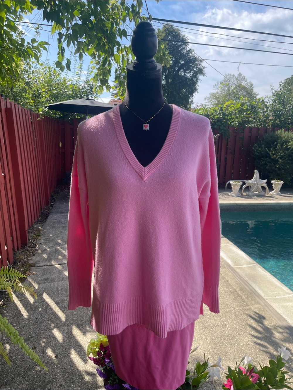 Lilly Pulitzer Soft V-Neck Bubblegum Pink Women’s Sweater